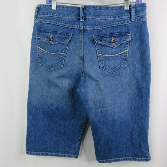 Code Bleu Capris Jeans Size 12 Blue Denim Wash Distressed Faded - Picture 1 of 10